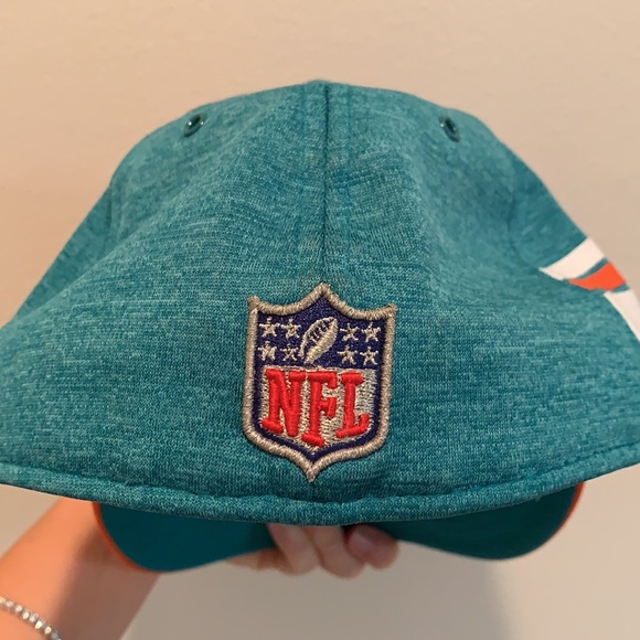 Miami Dolphin Hat 7 3/8 size - Picture 2 of 4